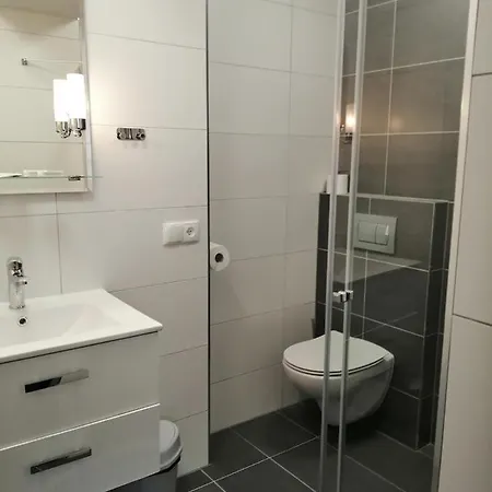 Hotel Kolorowa 2*