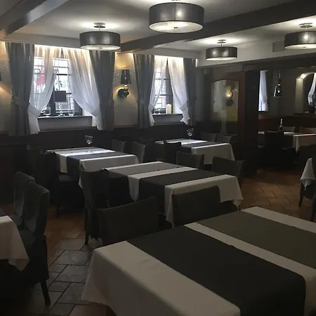 Hotel Kolorowa 2*