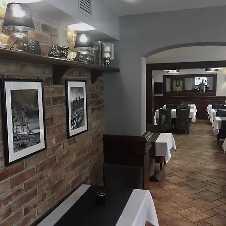 Kolorowa Hotel 2*