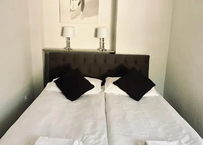 فندق Kolorowa 2*